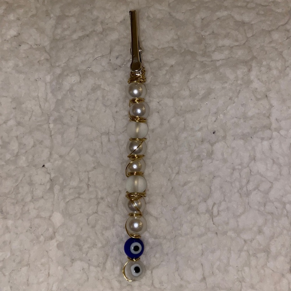 Roach clip $7
